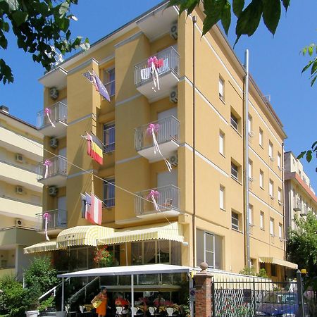 Hotel Giumer リミニ エクステリア 写真